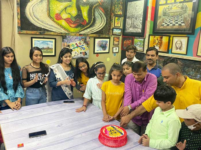 Diwali Celebration at Himanshu Art Institute, New Delhi, India, Fine Art Institute, Institute of Fine Art, Art & Craft Classes, Resin Art Classes, Online Drawing Classes, Online Painting Classes, Indian Art Courses, Indian Art Classes, Madhubani Painting Classes, Mandala Art Classes, Lippan Art Classes, Acrylic Painting Classes, Oil Painting Classes, Freehand Drawing Classes, Sketching Classes, Fashion Sketching Classes, BFA Degree Course, Best Art Colleges in India, Best Fine Art Institute in India